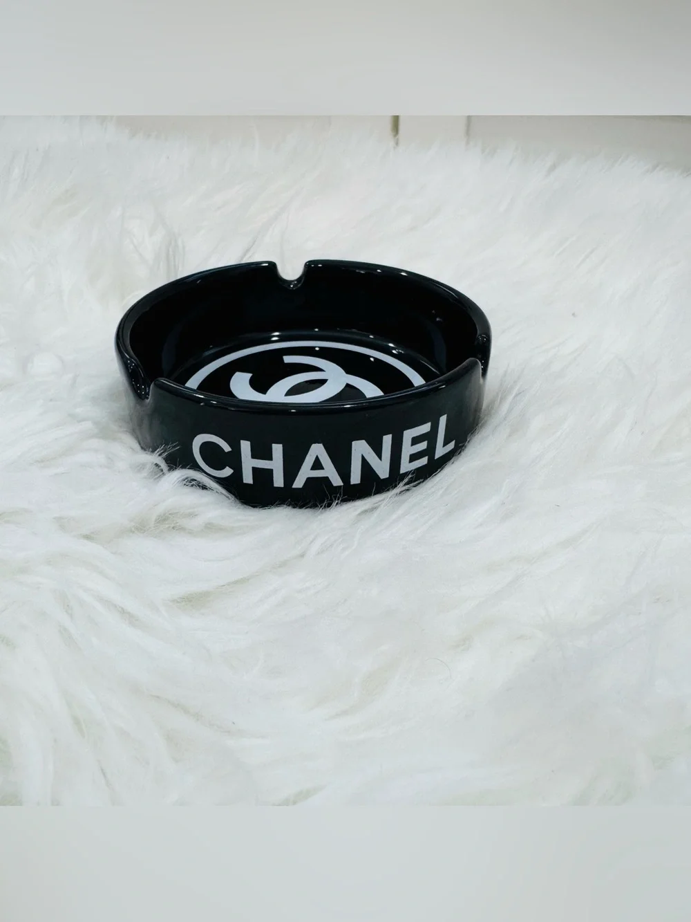 N/A stylish black